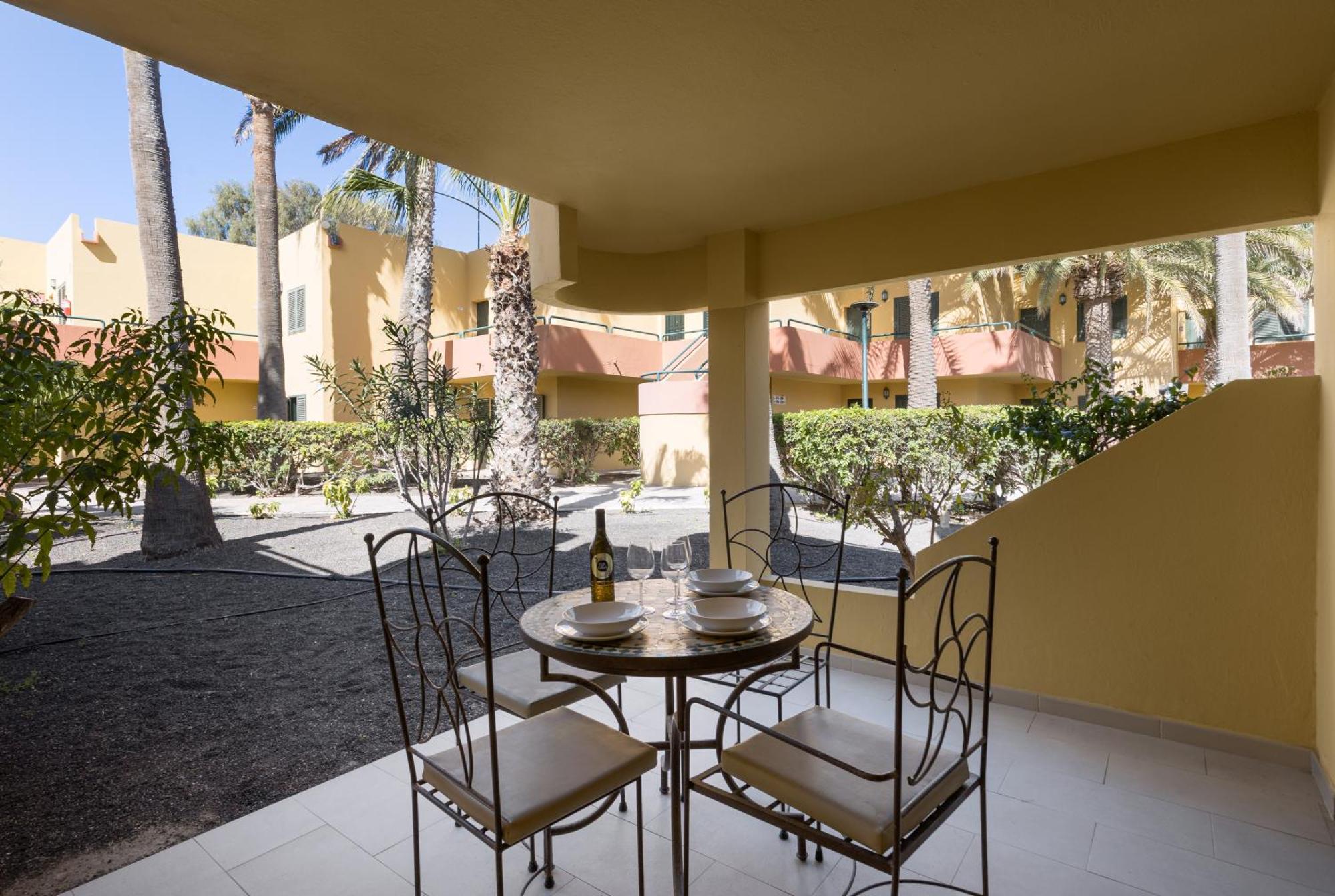 Home2Book Pool & Tennis Court Cozy Apt, קורלחו מראה חיצוני תמונה