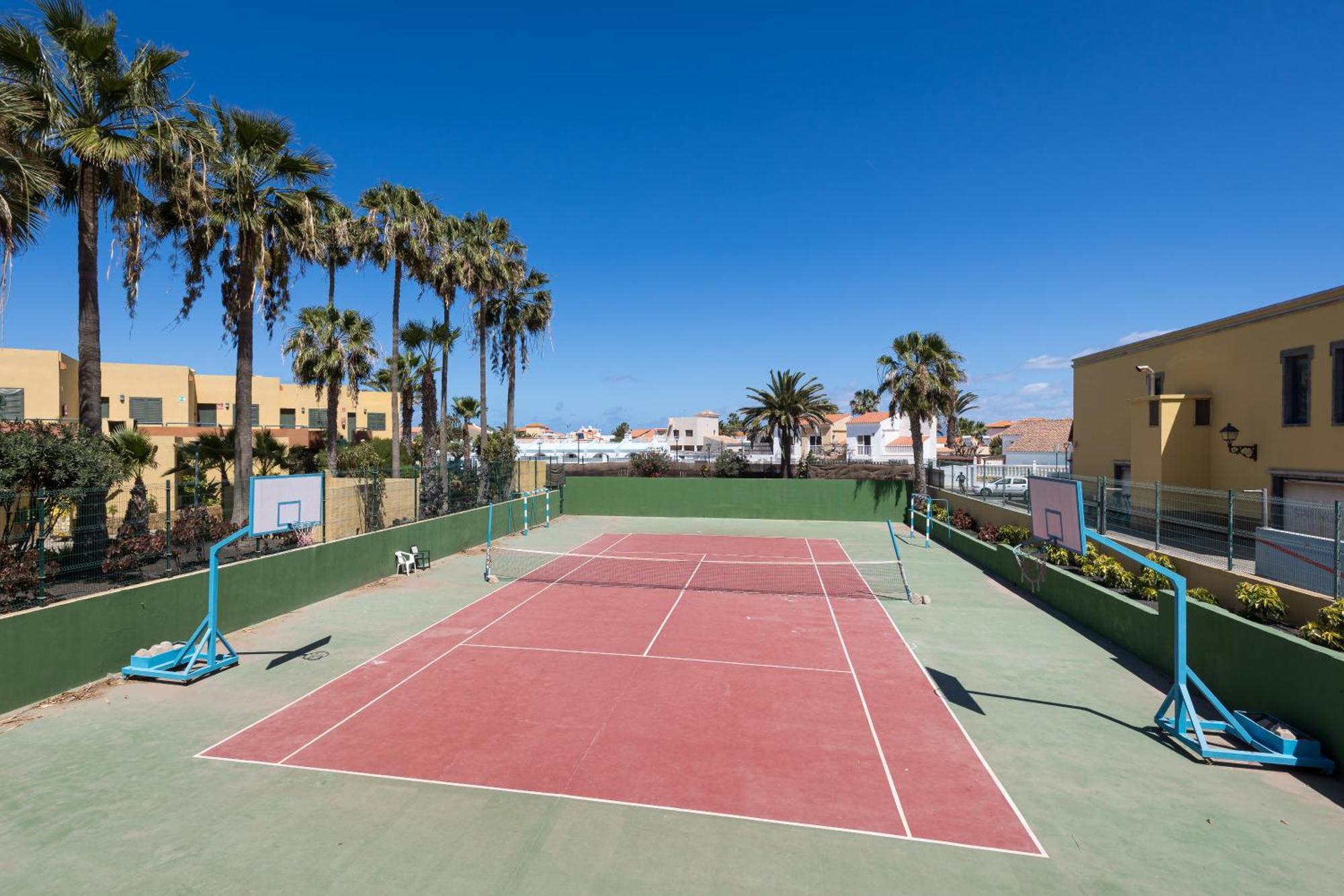Home2Book Pool & Tennis Court Cozy Apt, קורלחו מראה חיצוני תמונה